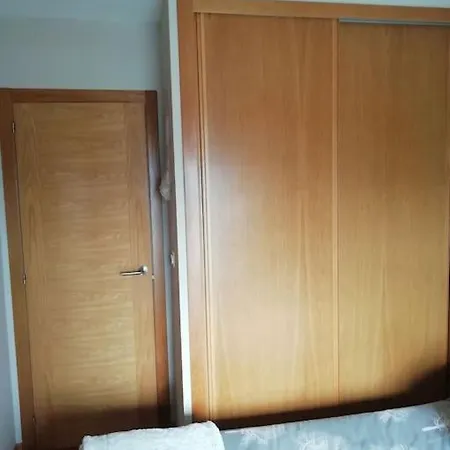 En Piso Compartido Y Wc Compartido Cerca De Playa De Samil * Vigo