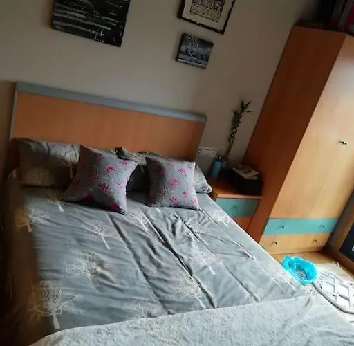 Apartmán En Piso Compartido Y Wc Compartido Cerca De Playa De Samil *