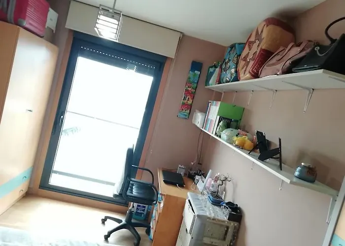 En Piso Compartido Y Wc Compartido Cerca De Playa De Samil Apartmán Vigo